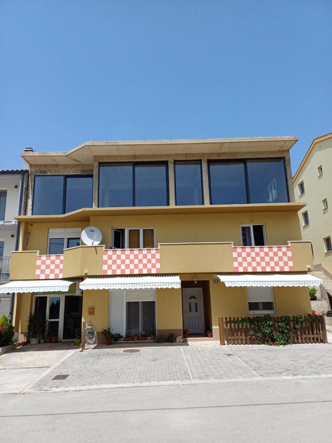 Apartment Ljubicic Podstrana Exterior photo